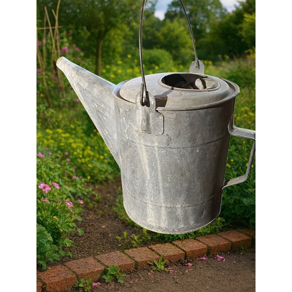 Vintage Galvanized Metal Watering Can – Large Farmhouse Garden Decor Rustic Grey - Picture 7 of 13